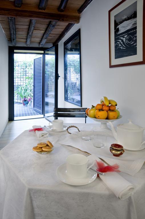 Domus Frattina Roma